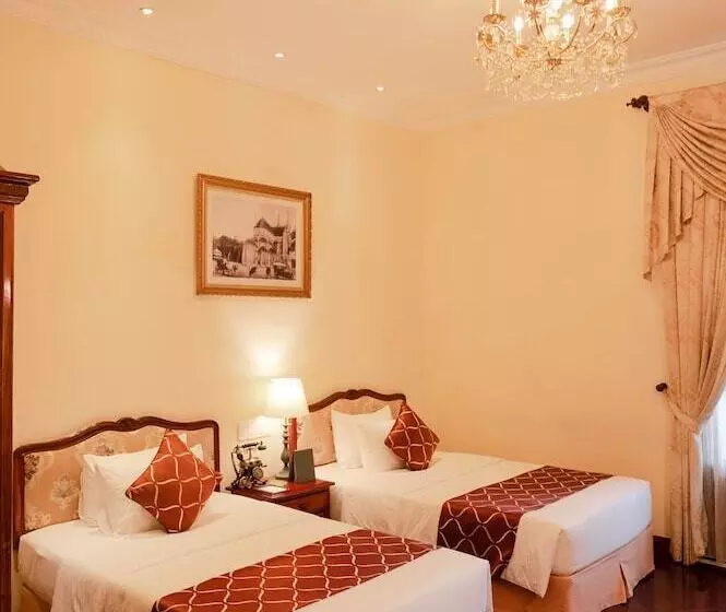 Fotos del hotel Grand  Saigon:  10