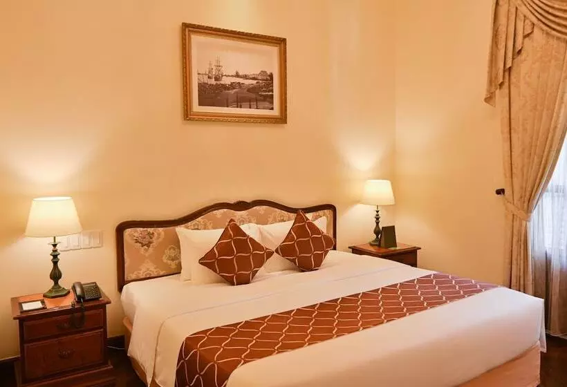 Fotos del hotel Grand  Saigon:  13