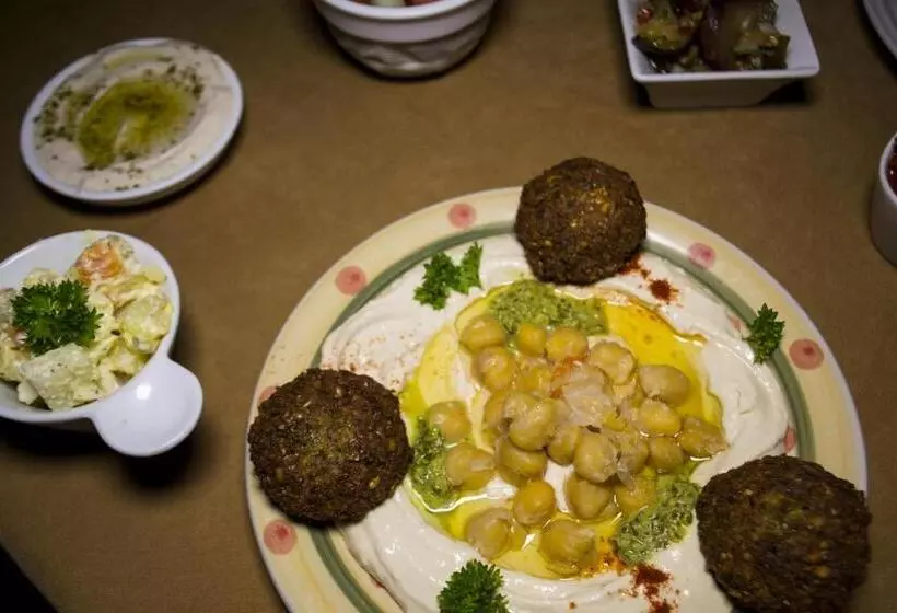 Fotos del hotel Lands In Love Hotel And Resort:  3