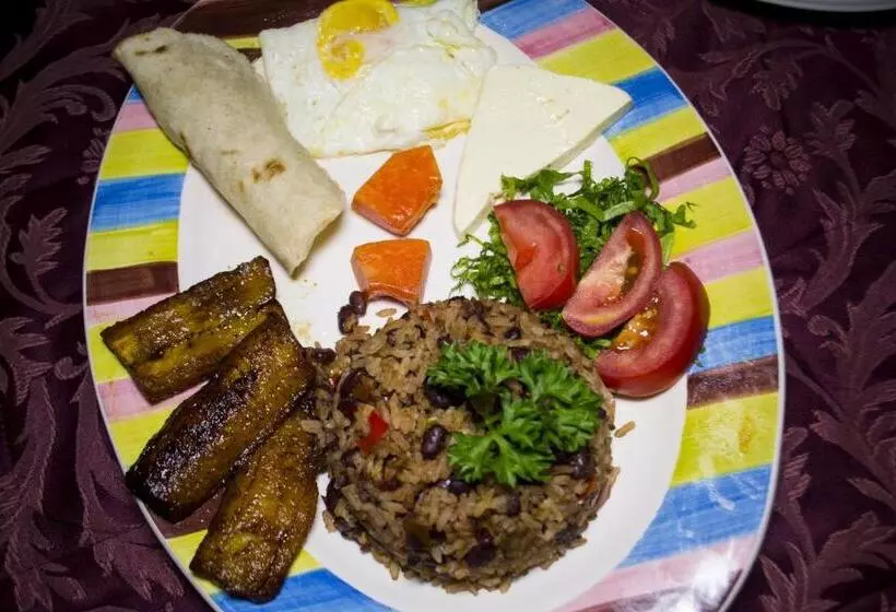 Fotos del hotel Lands In Love Hotel And Resort:  16