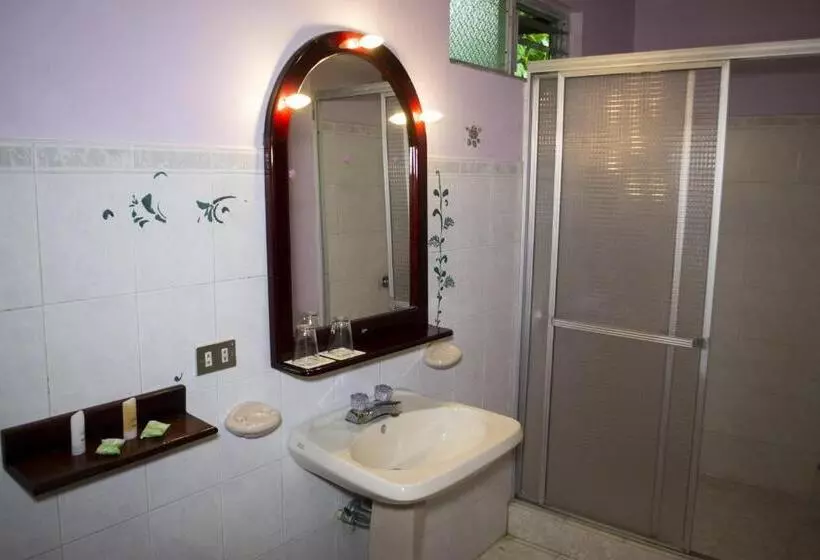 Fotos del hotel Lands In Love Hotel And Resort:  6