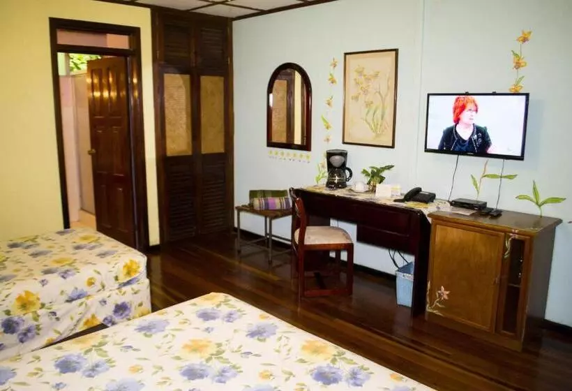 Fotos del hotel Lands In Love Hotel And Resort:  15