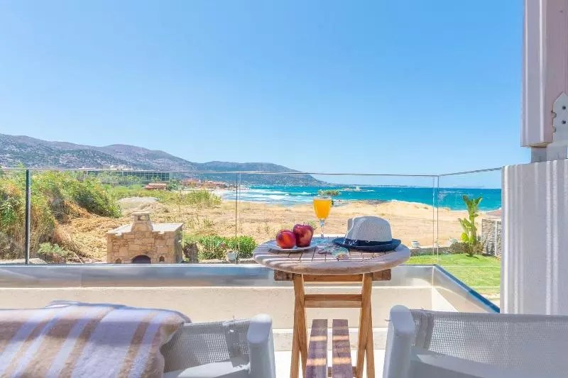 Fotos del hotel Pyrgos Beach Hotel Apartments:  6