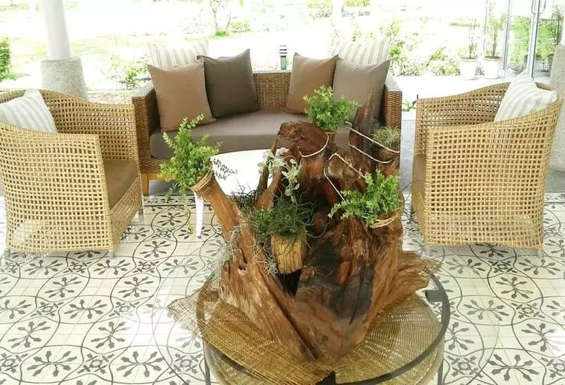 Fotos del hotel Nishaville Resort:  7