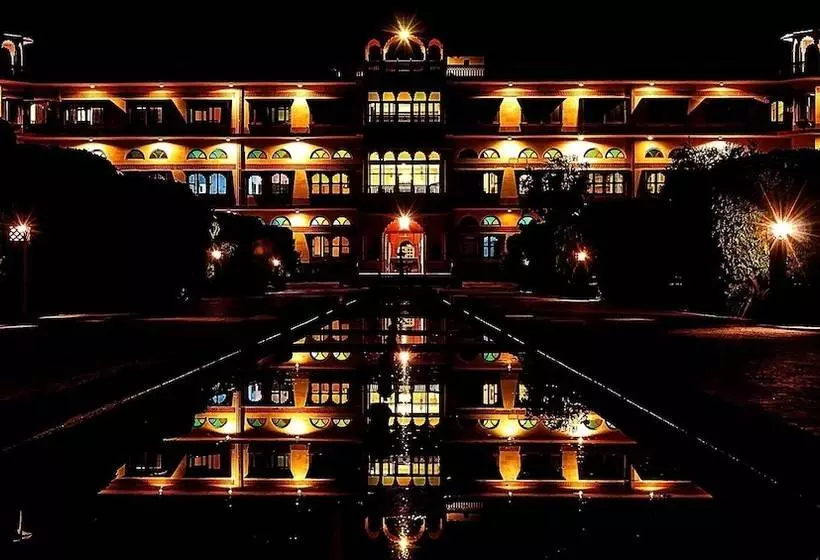 Fotos del hotel Umaid Lake Palace  An Organic Retreat:  11