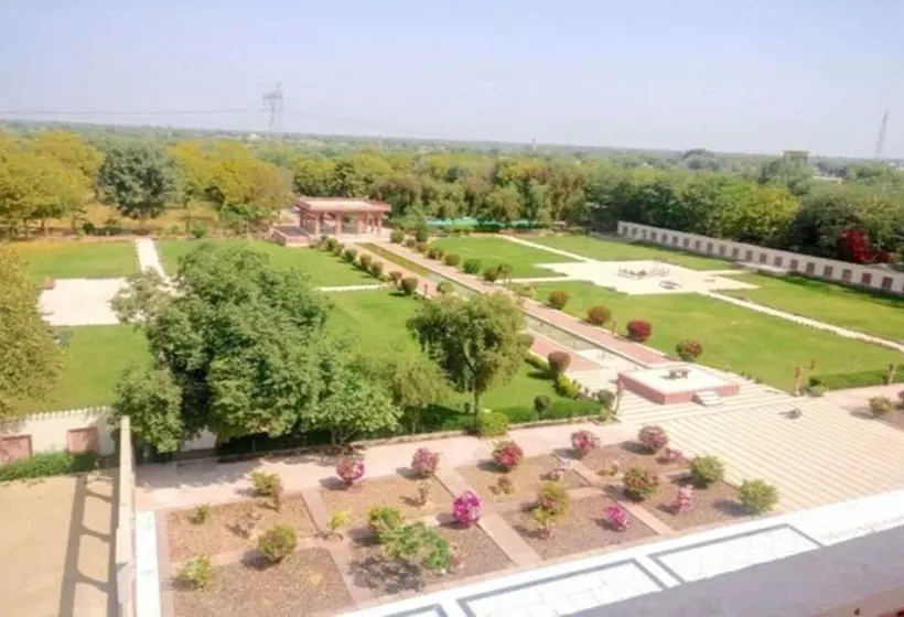 Fotos del hotel Umaid Lake Palace  An Organic Retreat:  16