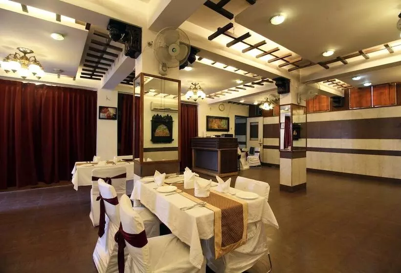 Fotos del hotel Genx Usha Kiran Agra:  9