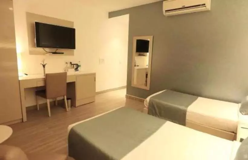 Fotos del hotel Shanti Palace:  11