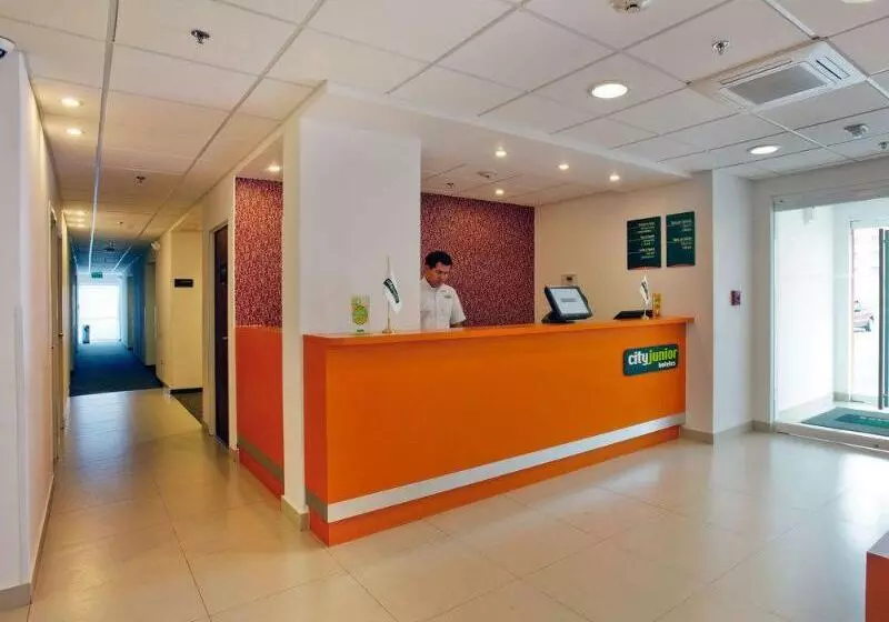 Fotos del hotel City Express Junior Tijuana Otay:  3
