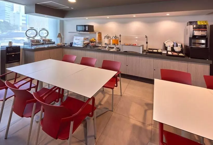 Fotos del hotel City Express Junior Tijuana Otay:  11