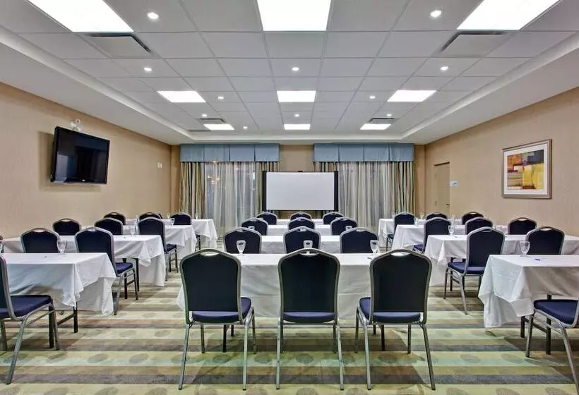 Fotos del hotel Holiday Inn Express Hotel & Suites Ottawa West-nepean, An Ihg:  7