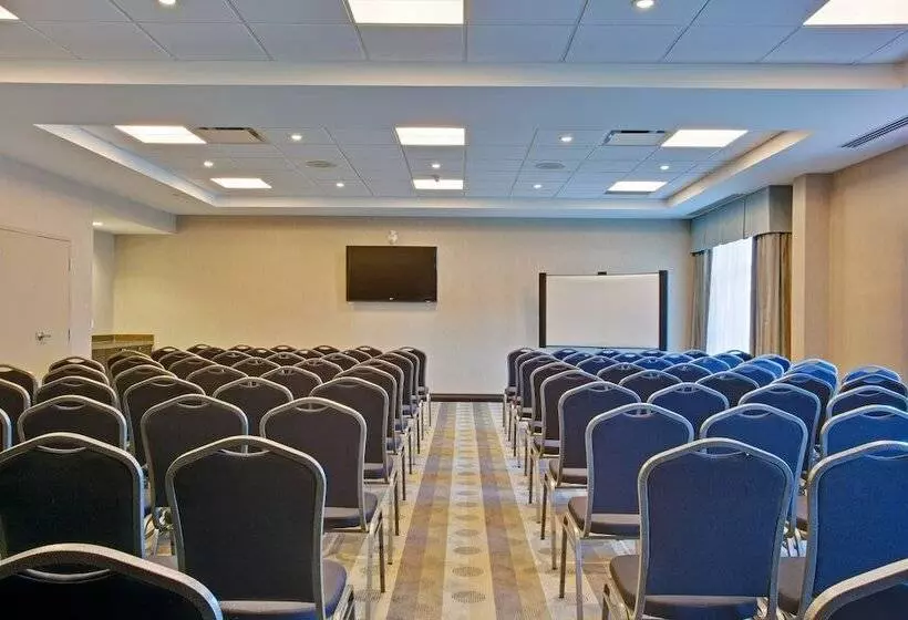 Fotos del hotel Holiday Inn Express Hotel & Suites Ottawa West-nepean, An Ihg:  14