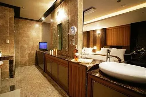 Fotos del hotel Elleinn:  7