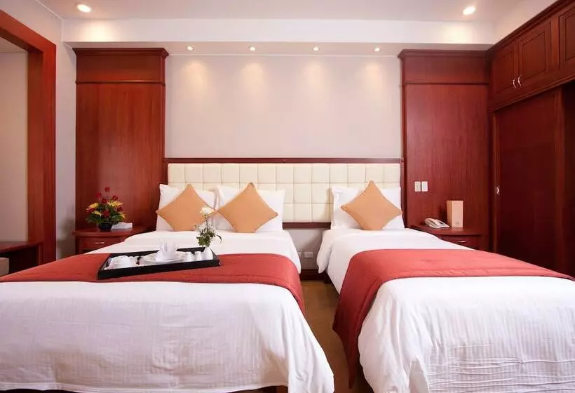 Fotos del hotel Lewis Grand:  15