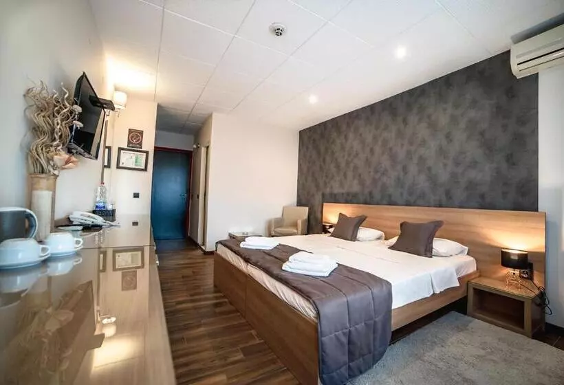 Fotos del hotel Novi Sad:  2