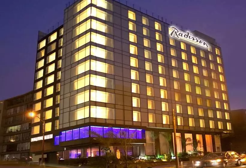 Radisson Decapolis Miraflores