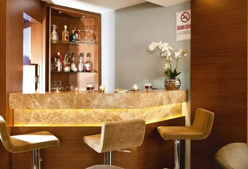 Fotos del hotel Emerald:  4