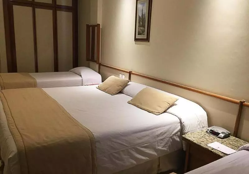 Fotos del hotel Mengo Palace:  5