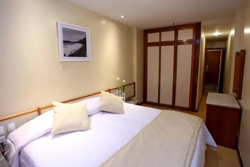 Fotos del hotel Mengo Palace:  8