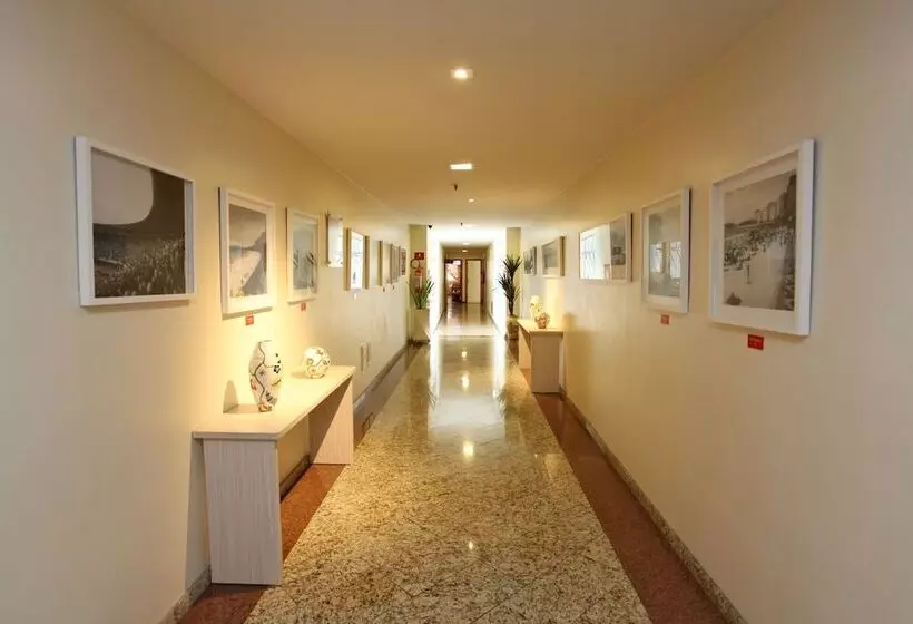 Fotos del hotel Mengo Palace:  9