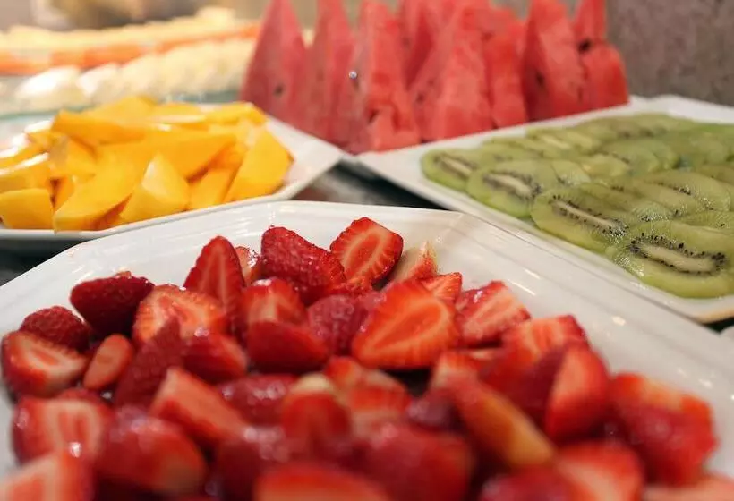 Fotos del hotel Mengo Palace:  12