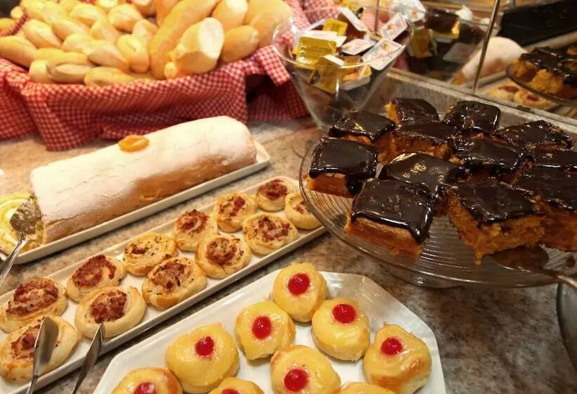 Fotos del hotel Mengo Palace:  25