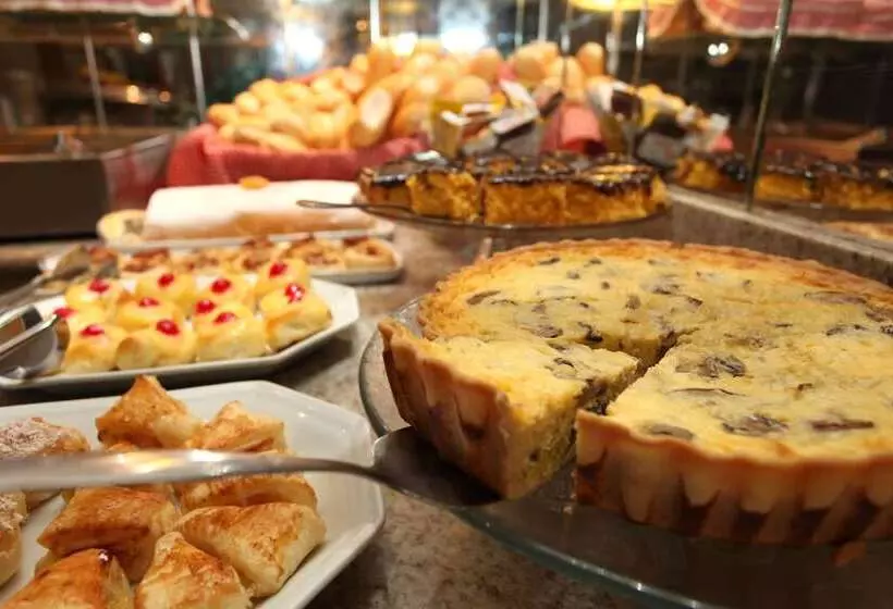 Fotos del hotel Mengo Palace:  18