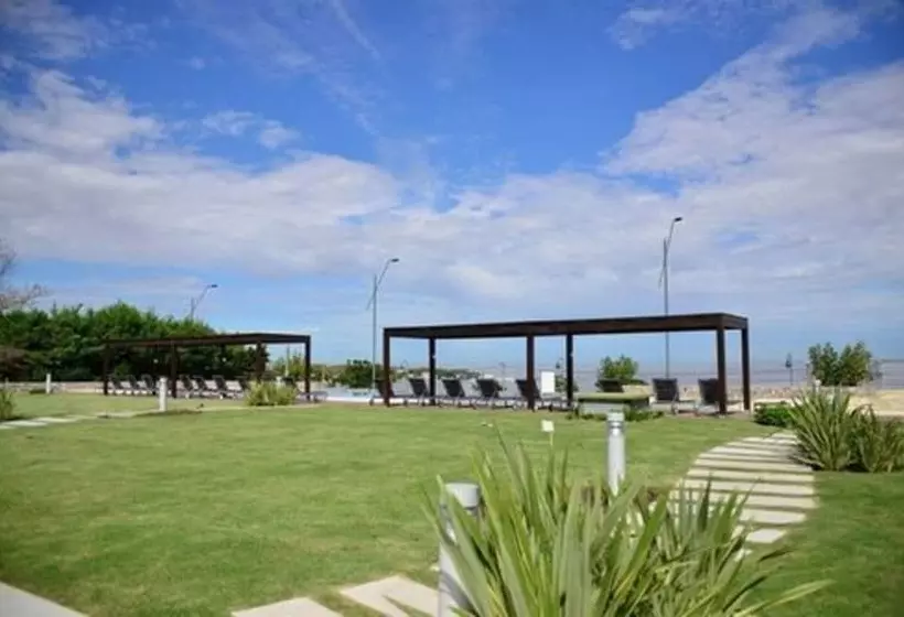 Fotos del hotel Real Colonia Hotel & Suites:  2