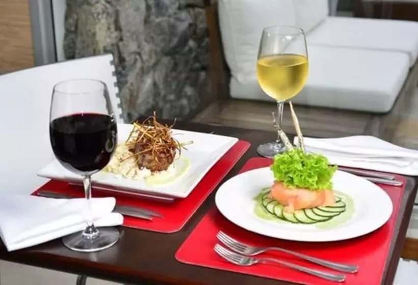 Fotos del hotel Real Colonia Hotel & Suites:  18