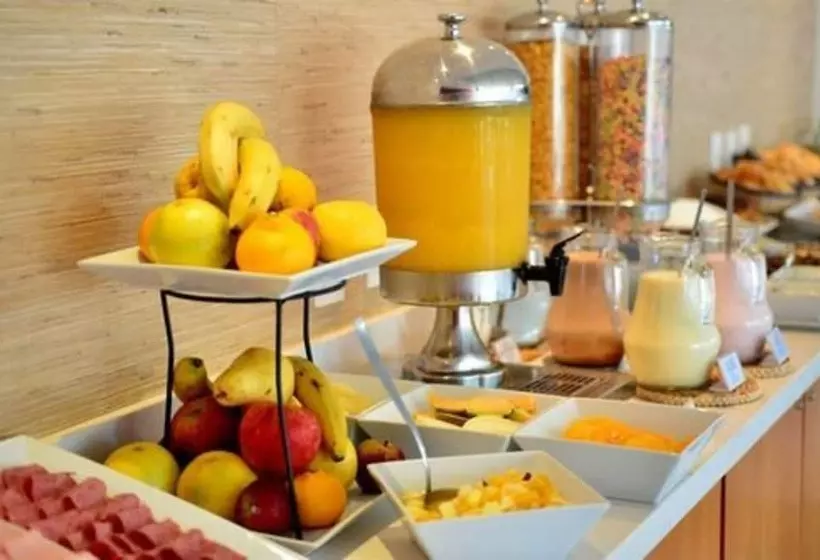 Fotos del hotel Real Colonia Hotel & Suites:  8