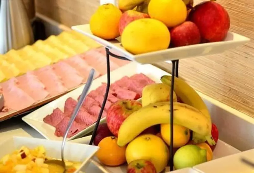 Fotos del hotel Real Colonia Hotel & Suites:  3