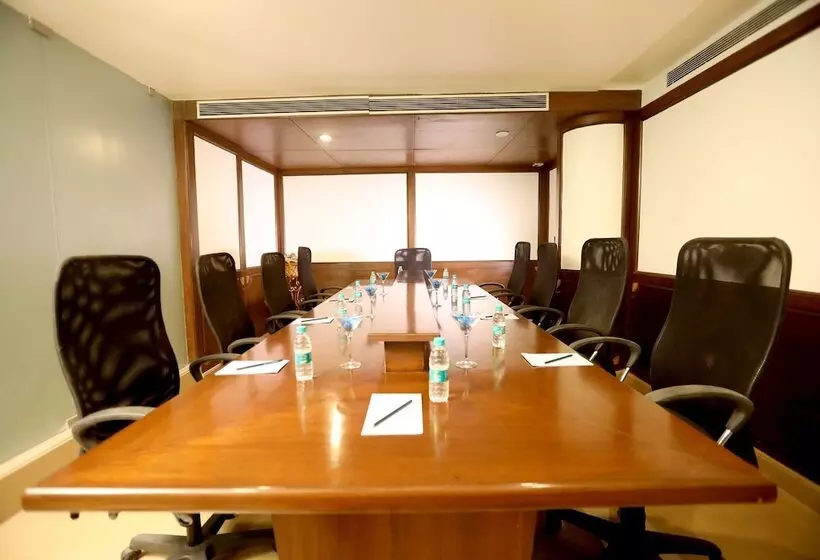 Fotos del hotel Shravanthi Sarovar Portico:  6