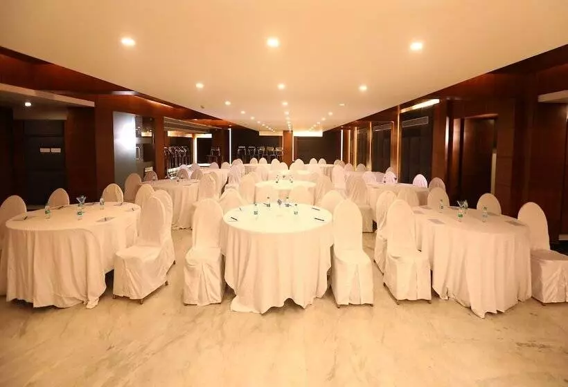 Fotos del hotel Shravanthi Sarovar Portico:  15