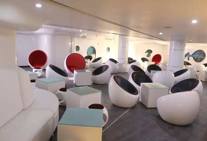 Fotos del hotel Shravanthi Sarovar Portico:  2