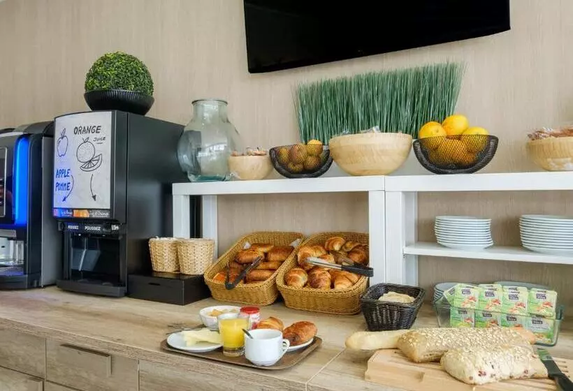 Fotos del hotel Ibis Styles Antibes Juan Les Pins:  20