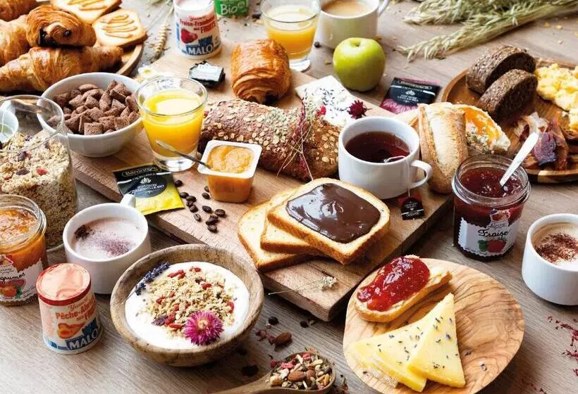 Fotos del hotel Ibis Styles Antibes Juan Les Pins:  3