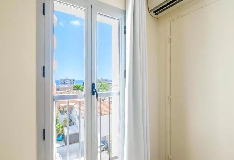 Fotos del hotel Ibis Styles Antibes Juan Les Pins:  8