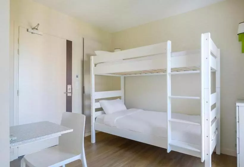 Fotos del hotel Ibis Styles Antibes Juan Les Pins:  22