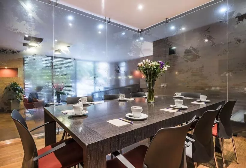 Fotos del hotel 84 Dc:  4