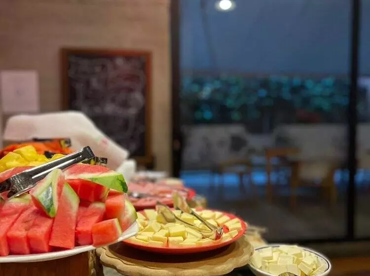 Fotos del hotel 84 Dc:  9