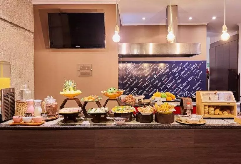 Fotos del hotel 84 Dc:  13