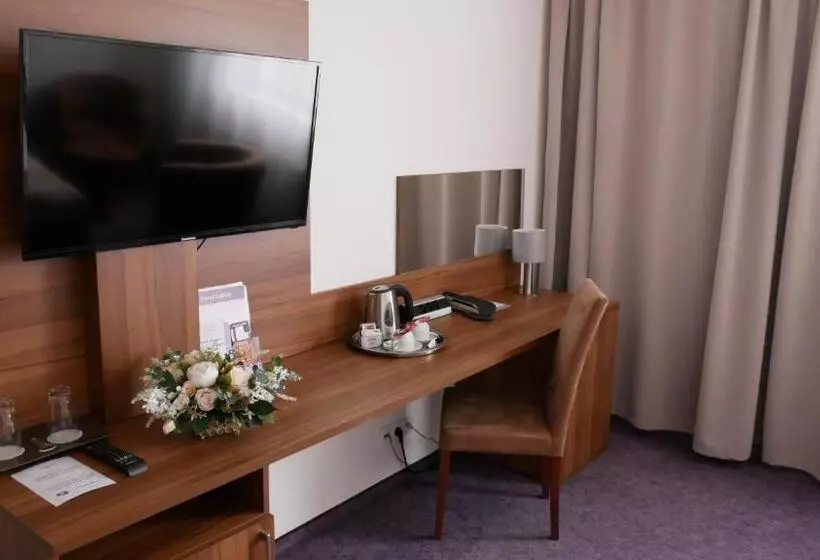 Fotos del hotel Saffron:  2