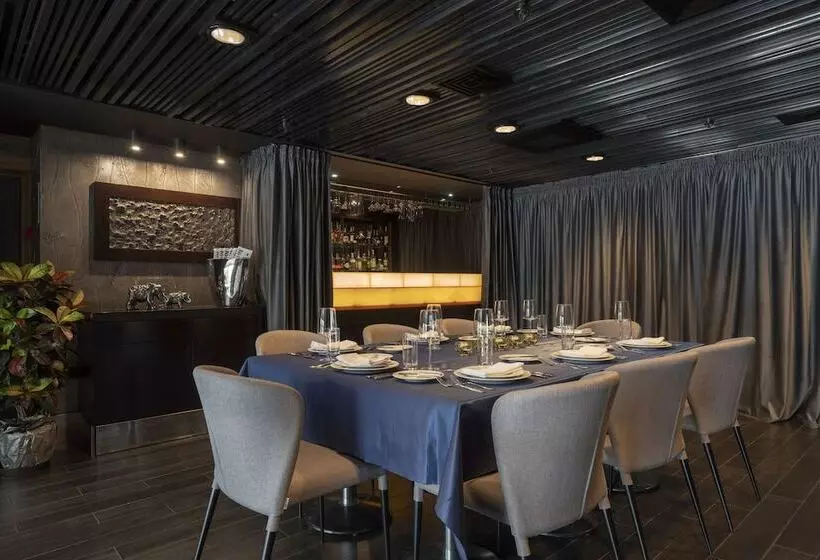 Fotos del hotel 11 Mirrors Design:  10