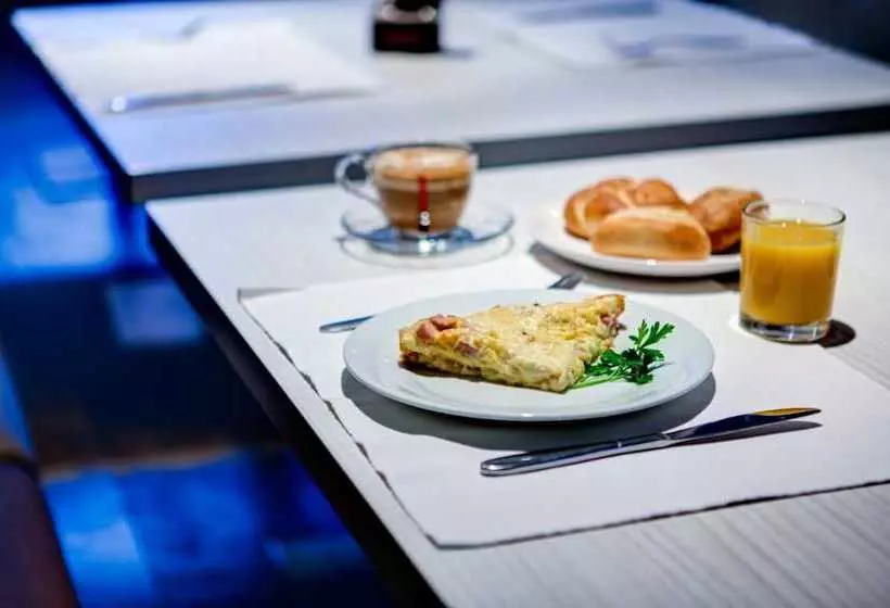 Fotos del hotel Sarroglia:  4