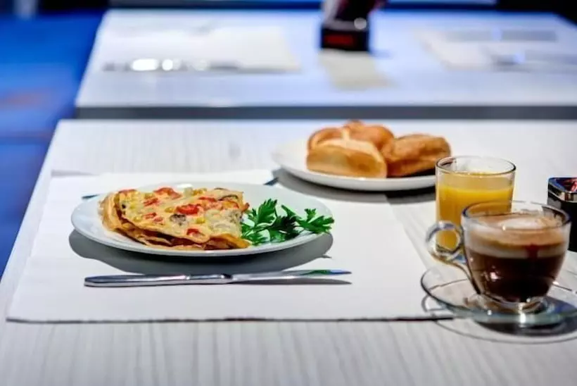 Fotos del hotel Sarroglia:  12