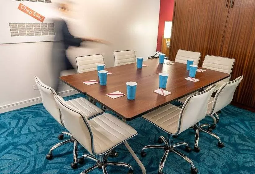 Fotos del hotel Shoreline  Waikiki:  8