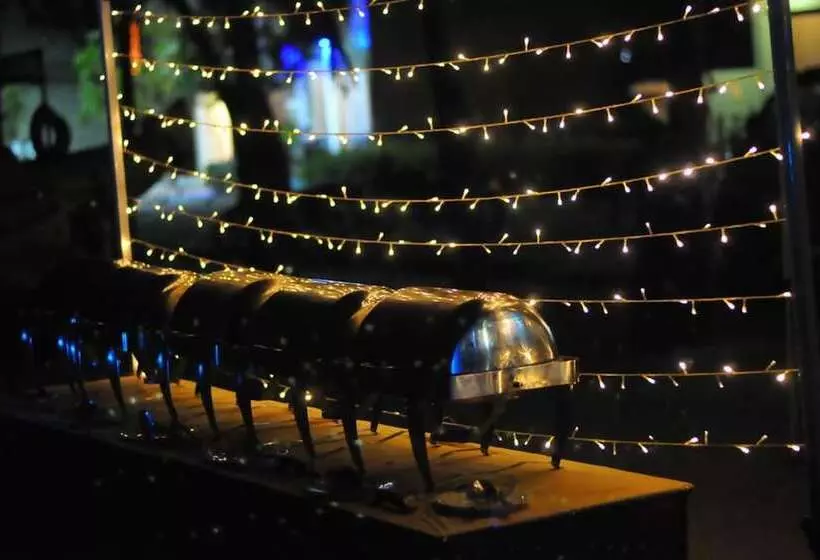 Fotos del hotel Sunny Suites Inn:  4