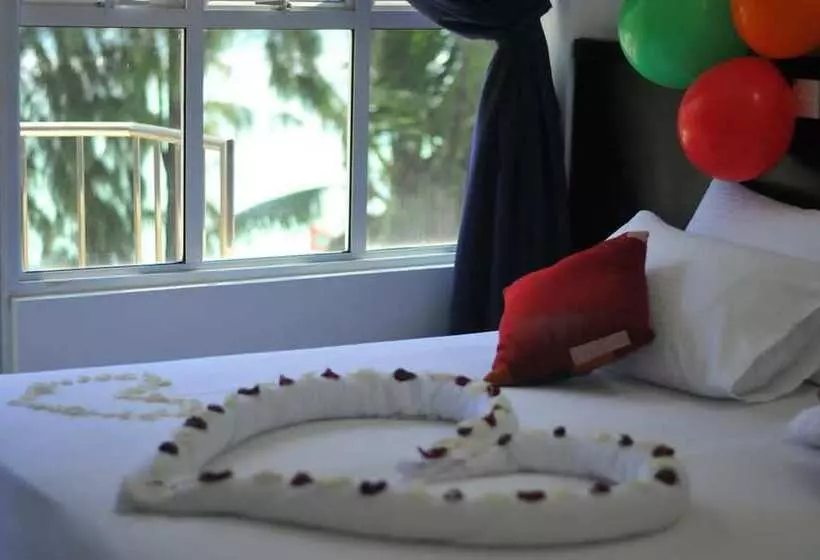 Fotos del hotel Sunny Suites Inn:  9