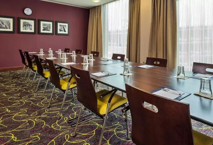 Fotos del hotel Hampton By Hilton Luton Airport:  22