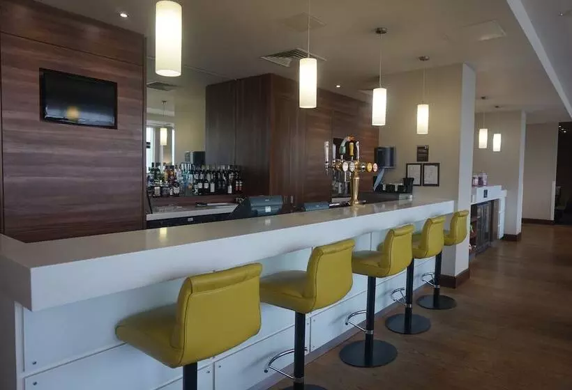 Fotos del hotel Hampton By Hilton Luton Airport:  4